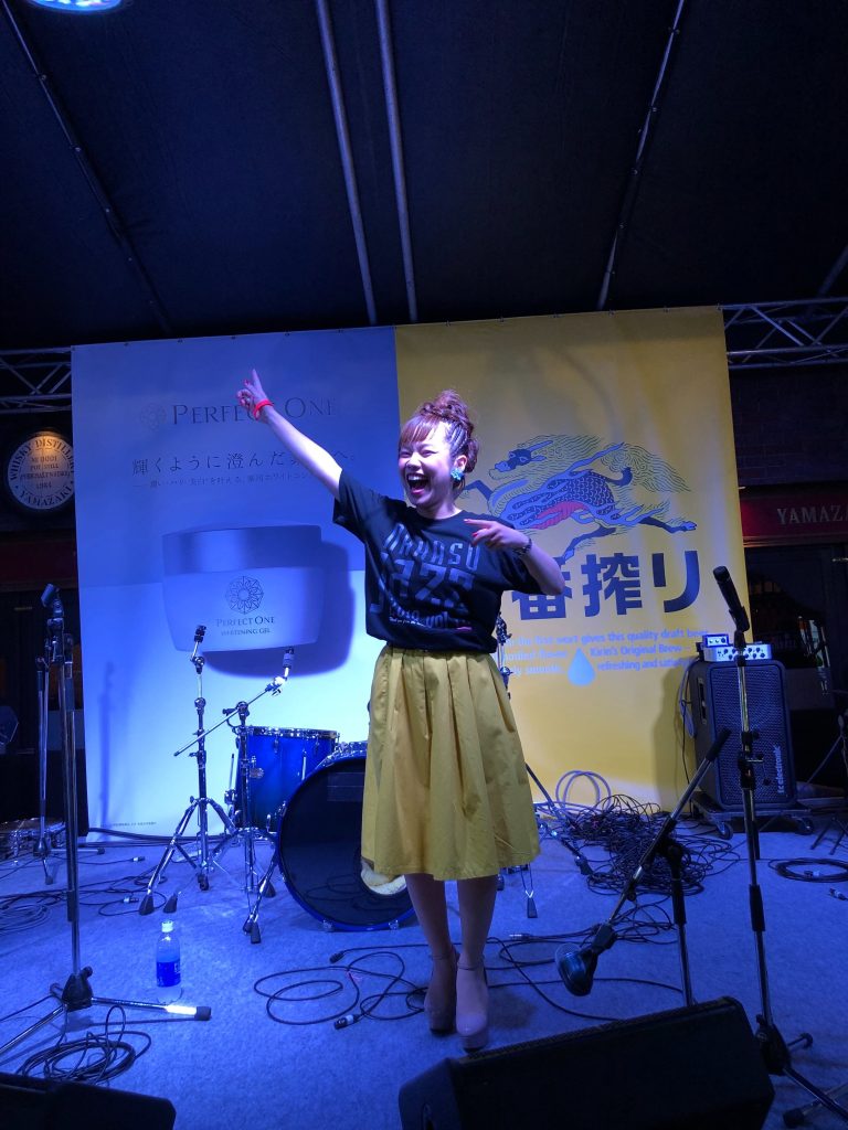 中洲JAZZのMC平野綾菜