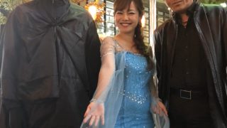 中州まつりのドレス仮装の平野綾菜