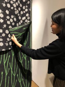 氷室友里のテキスタイル展の様子
