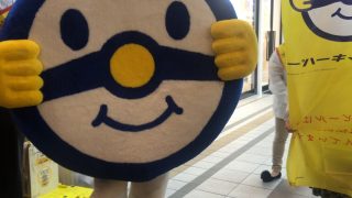 福岡県警察年末の交通安全キャンペーンのハンドルキーパーくん