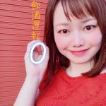 飲酒運転撲滅キャンペーン中の赤いドレスの平野綾菜