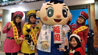 2020年交通安全キャンペーン中のはーとふるメンバーとふっけい君