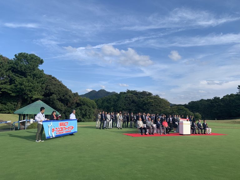 2019年シニアオープン司会中の大石麻美