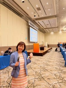 大分県フォーラム司会の平野綾菜