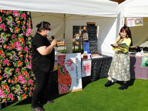 別府マルシェで各店舗を紹介