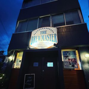 ビルの１階に入るお店