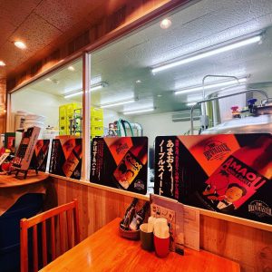 居酒屋の雰囲気の店内