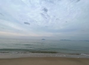 砂浜、波打ち際の画像