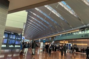 羽田空港ロビー