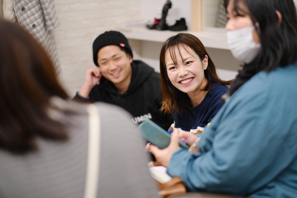 KASUYA RADIO のスタジオ収録の様子