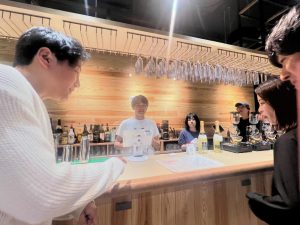 イベント会場のアフターパーティーの様子