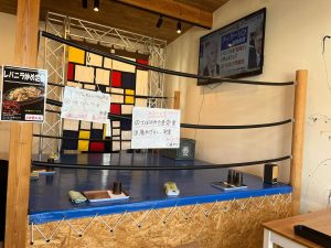 ボクシングリングのような部屋