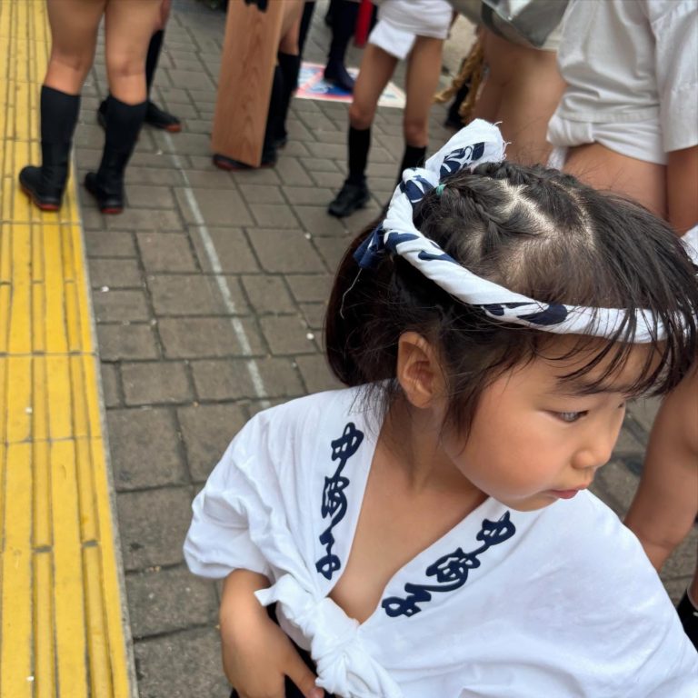 女の子が博多山笠に参加
